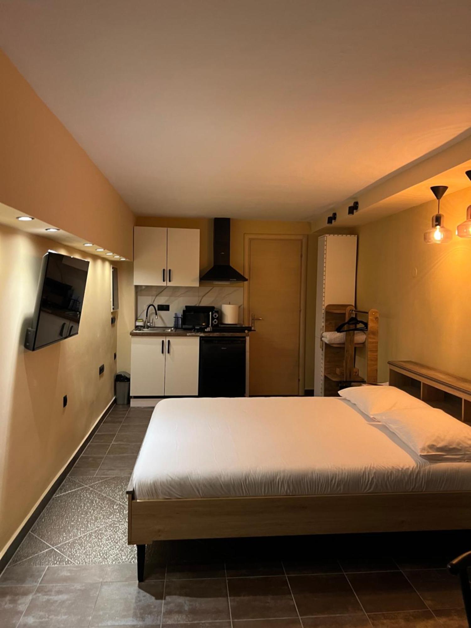 Evexia Apartment Kavala Eksteriør billede